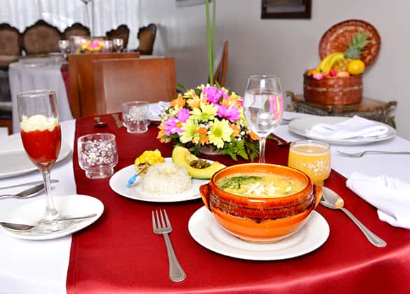 Hotel con comida casera en Bogotá